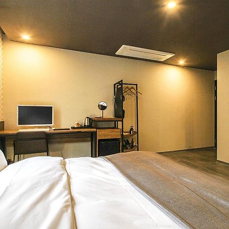 Hotel Brown Dot 金海市 外观 照片