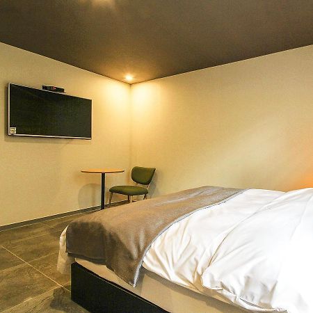 Hotel Brown Dot 金海市 外观 照片