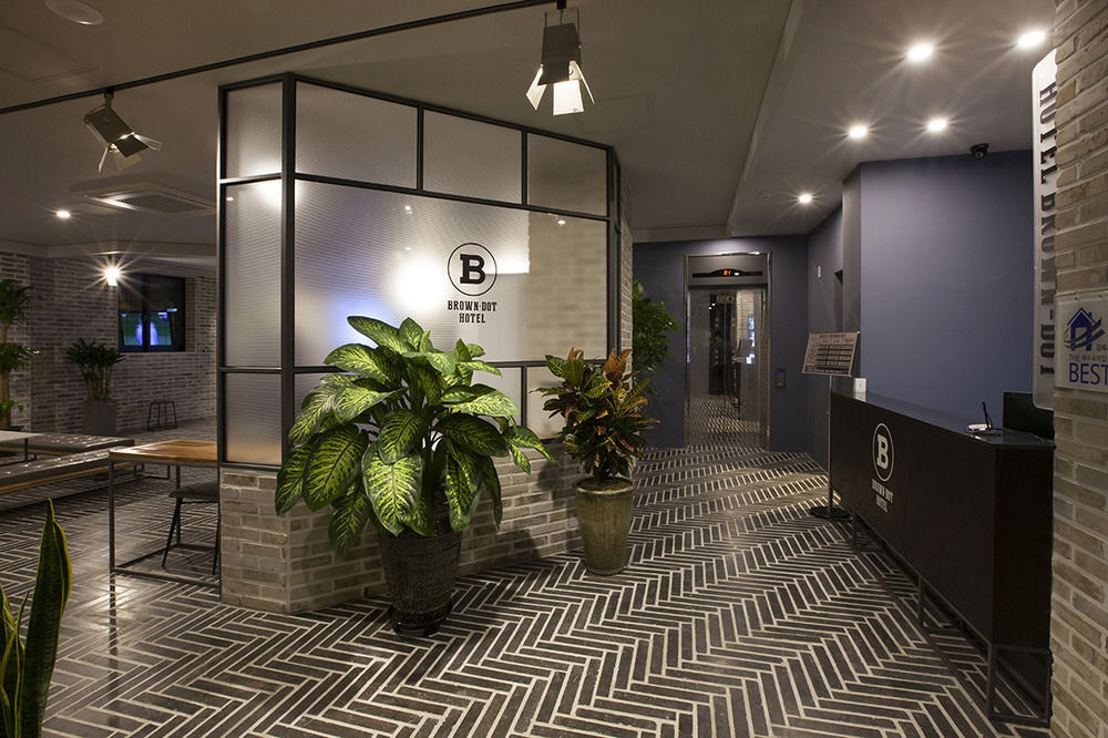 Hotel Brown Dot 金海市 外观 照片
