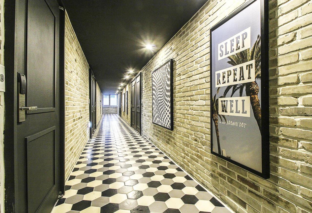 Hotel Brown Dot 金海市 外观 照片