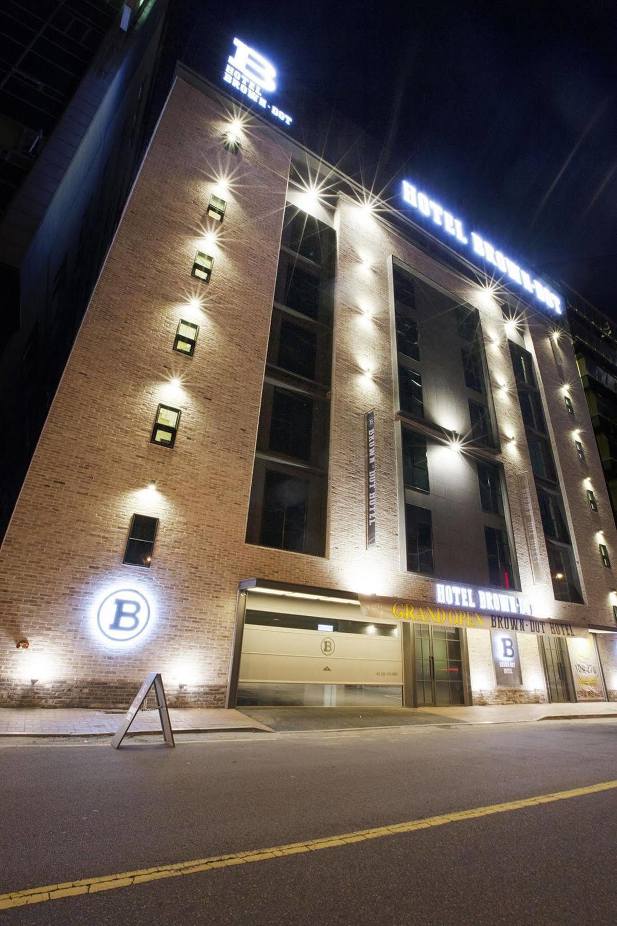Hotel Brown Dot 金海市 外观 照片